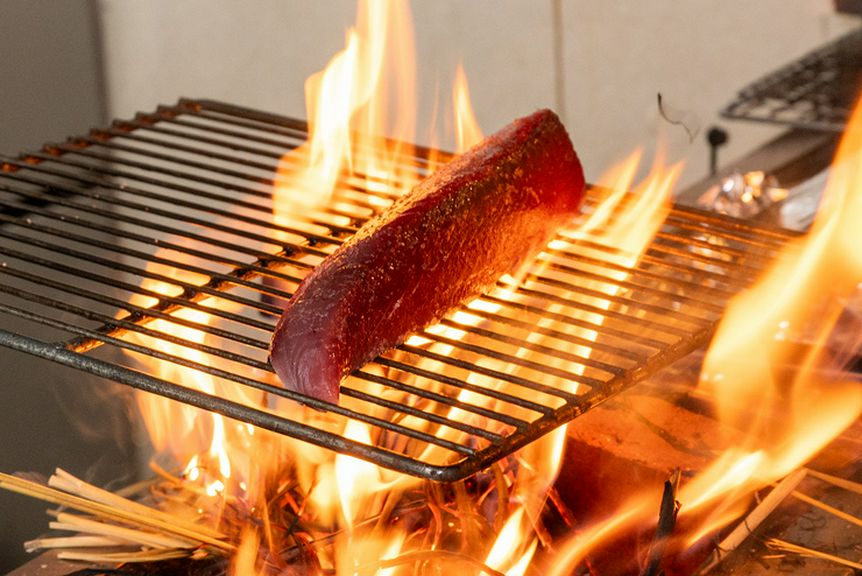 [本日の鮮魚]本場！高知の鰹(カツオ)藁焼きたたき
