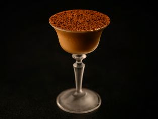 BAR21 | 魔术酒吧 & 鸡尾酒
