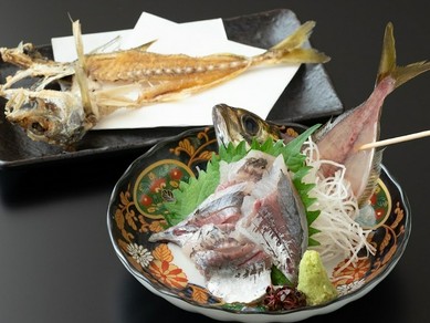 生簀から直で捌く『活魚』