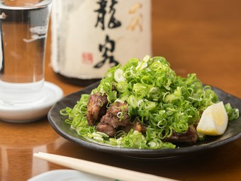 リピーターの支持を集める人気メニュー『ひねポン』