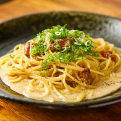 【リュリュ】ならではの独創性を味わえる『牛スジのカルボナーラ』