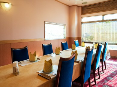 大小さまざまな個室