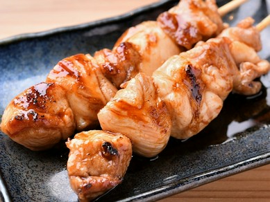 梅田 北新地の焼鳥 串焼きがおすすめのグルメ人気店 ヒトサラ 梅田 北新地の焼鳥 串焼きがおすすめのグルメ人気店 ヒトサラ