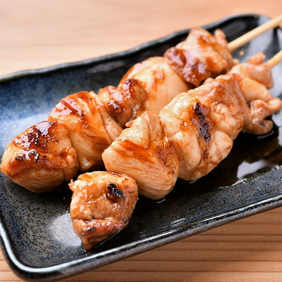 近江 東通り 堂山 焼鳥 串焼き の料理 店内写真 ヒトサラ