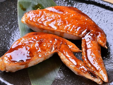 さくらんぼ鶏手羽先焼き（塩orタレ）2本