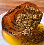 ゆっくりと焼き上げ玉ねぎの甘みをぎゅっと閉じ込めました。