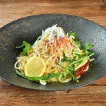 桜えびとしらすのペペロンチーノ・・・1,408円
ボンゴレ・ビアンコ（スープパスタ）・・・1,298円

※画像は桜えびとしらすのペペロンチーノです。