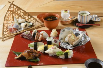 本格的な寿司会席を手頃な値段で『おおきにランチ』
