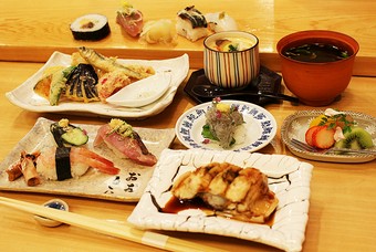 本格的な寿司会席を手頃な値段で『おおきにランチ』