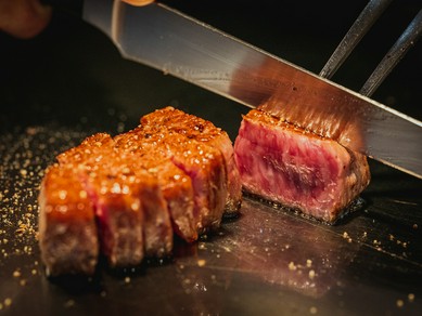 洗練された空間で、食事や会話を心ゆくまで堪能