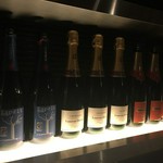 この三種はハウス・シャンパーニュ。極力お安くご提供。