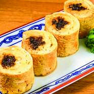 通常の焼き方とは異なり、備長独自の製法でふわふわしっとりとした食感に仕上げております。卵も鰻もたっぷりで食べごたえ十分です。