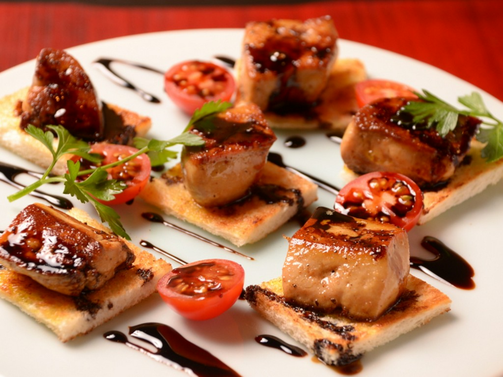 フォアグラのソテー　カナッペ仕立て