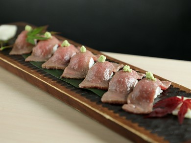 山形牛炙り牛寿司