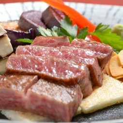 12/24・25限定！乾杯スパークリング付きのクリスマスコースです。