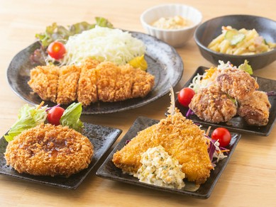 すべて自家製、家庭料理のやさしい味わい『ぼたんの揚げ物定食シリーズ』