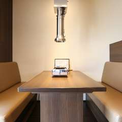 排煙ダクトが協力に煙を吸い上げる