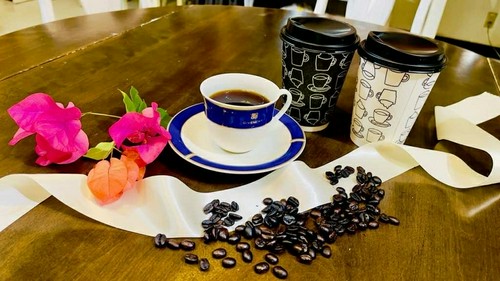 マーサン。自家焙煎珈琲。毎朝マスターが新鮮な生豆を手鍋焙煎