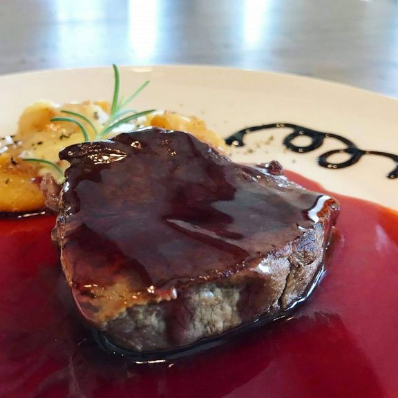 ステーキセット4400円税込