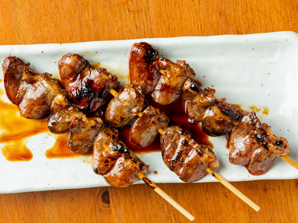 臭みのない新鮮な鶏を使った『こころの串焼き』
