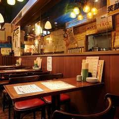 少人数グループでの利用なら、テーブル席がオススメ