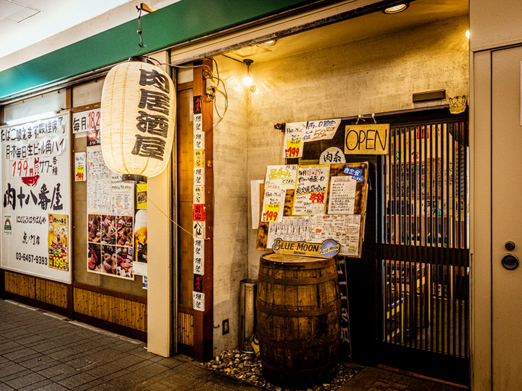 虎ノ門駅から徒歩1分30秒。アクセス抜群！　