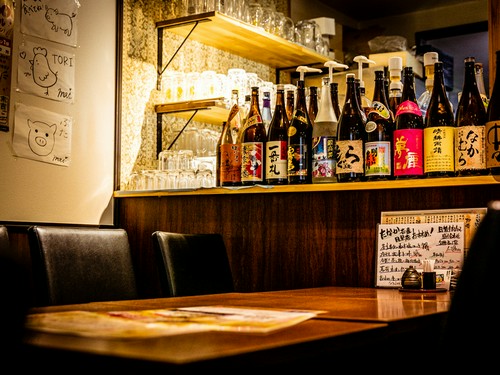 おいしい肉とお酒で、至福のひとときを