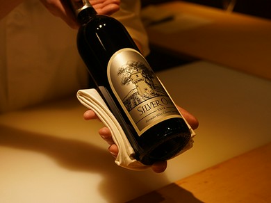 定番銘柄から人気酒まで、バラエティ豊かなドリンクを用意