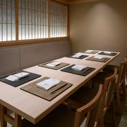 接待や記念日、ご家族でのお食事など、特別な日の1席にご活用頂けます。プライベートな空間で、至極の「牛肉」に舌鼓を打ってみませんか。
※写真はイメージです。