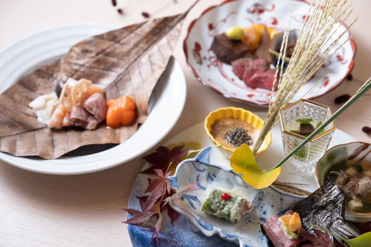 [Special Anniversary Course - Autumn] - Includes a toast drink of your choice and an anniversary plate -