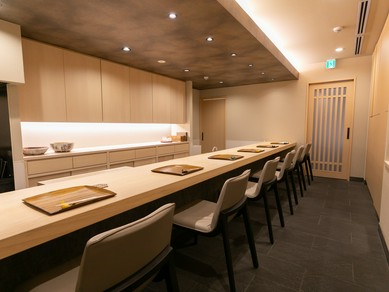 季節の厳選日本酒に酔いしれる