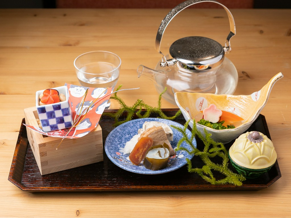 虹彩 5,000円コースより 前菜盛り合わせ