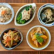 おばんざい盛り合わせ