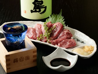 霜降り馬刺し