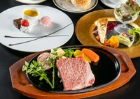 最高ランクの霜降りサーロイン、おすすめの召し上がり方はワサビ醤油がおすすめです。