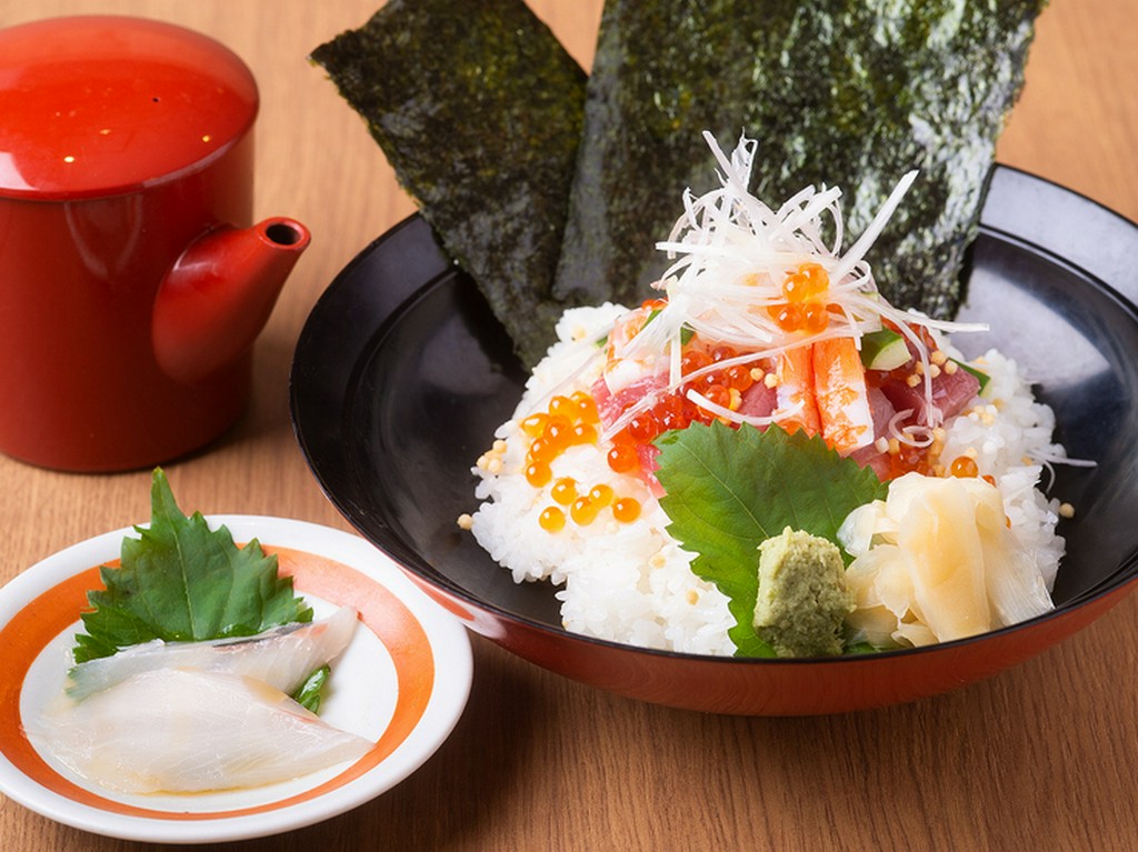 魚屋の特上贅沢丼