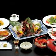 ◇2名様よりご注文承ります。
◇季節により、コース料理の内容が一部変わる場合がございます。
◇ご飲食に対し別途サービス料（10％）を頂戴いたします。
◇表示価格は税込価格です。