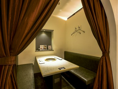 広島県で個室のあるお店 焼肉 ヒトサラ