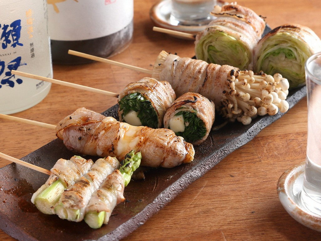 野菜をお肉で巻いた一心の名物『野菜豚まき』