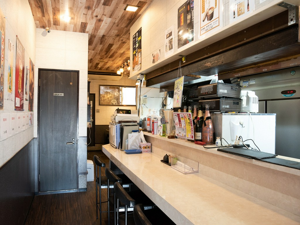 カウンター席
