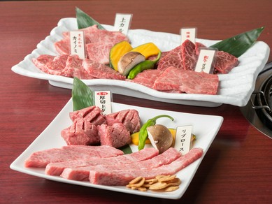 食べたいものが揃っている黒毛和牛を食べ比べ! 大人気の『旨いもん三昧盛り』