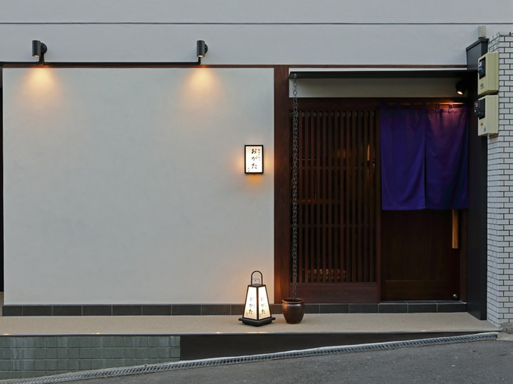 アラカルトで和食を堪能できる　大人のためのくつろげる店