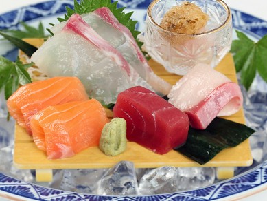 新鮮な魚介を堪能できる『上にぎり膳』