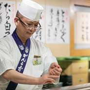 おいしい料理と綺麗な盛付け、活気のある元気な対応