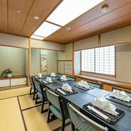 長寿のお祝い、ご結納、七五三、ご入学、ご卒業、お誕生日のお祝いなど、大切な方の特別な日には、ゆったりとご会食をお楽しみいただける個室もご用意いたします。