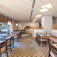 しっとりと落ち着いた雰囲気のなか、想い出に残るひとときをお過ごしください