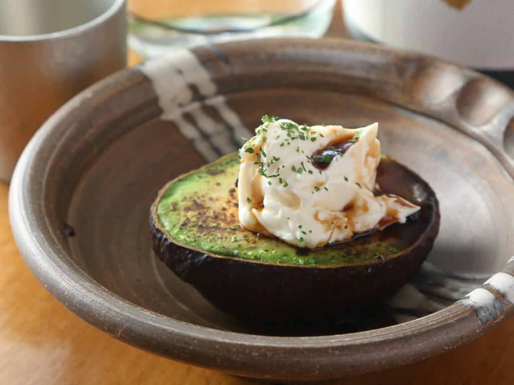 アボカド炭焼きクリームチーズ