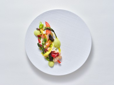 食通の方をもてなす接待に向く、大人のための美味空間