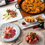 選べるパエリアやアヒージョなど料理全8品のスペイン満喫お勧めコース＆2時間飲み放題！