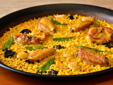 パエリア世界チャンピオンのレシピ！　本場の味わいを存分に『バレンシア風パエリア』　